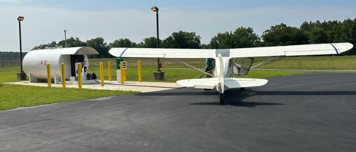 AVGAS Refuel